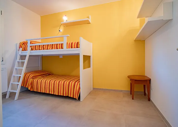 Dei Pini Willa Porto Azzurro